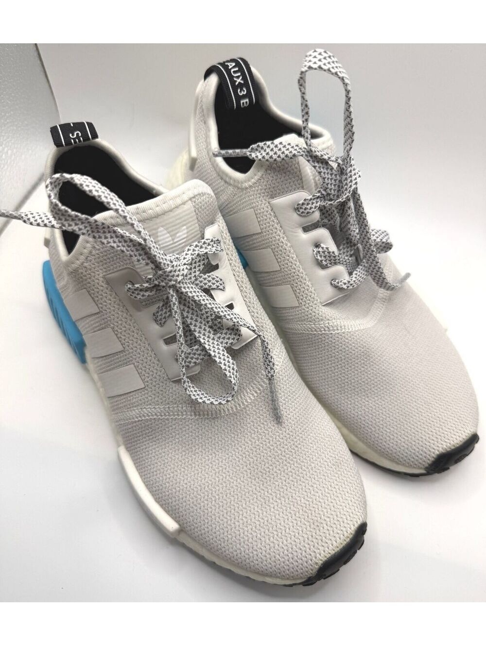 Adidas NMD R1 In Bright Cyan - Youth 5/ Women's 7